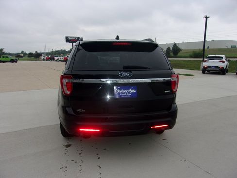 Used 2018 Ford Explorer 4WD image 5