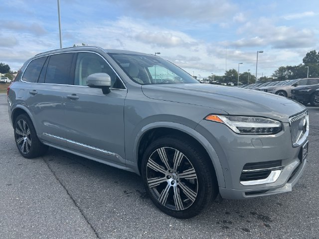 Certified 2025 Volvo XC90 T8 Ultra w/ Protection Package Premier AWD/4WD image 1