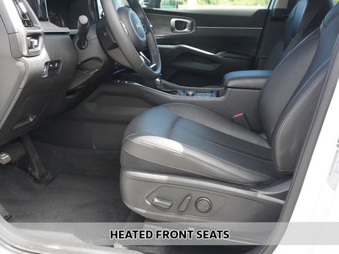 Used 2023 Kia Sorento S w/ Panoramic Sunroof Package AWD/4WD image 8