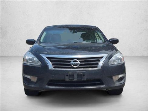 Used 2013 Nissan Altima 2.5 SV FWD image 2