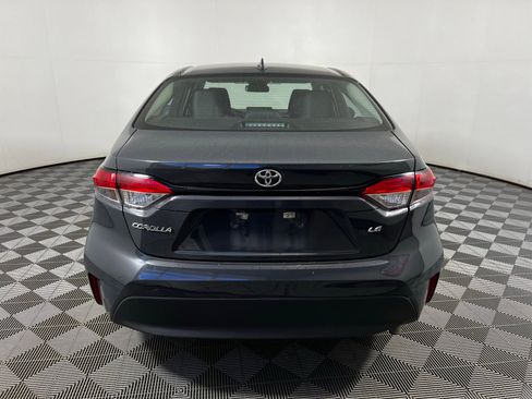 Used 2023 Toyota Corolla LE image 6