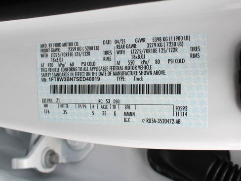 Used 2025 Ford F350 XLT AWD/4WD image 43