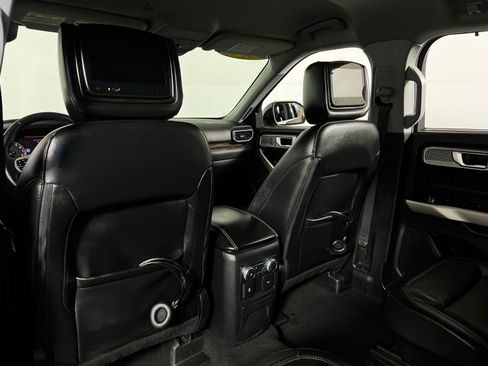 Used 2022 Ford Explorer Limited RWD image 22