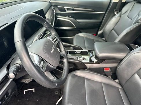 Used 2024 Kia Telluride S FWD image 14
