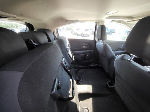 Used 2020 Honda HR-V EX image 9