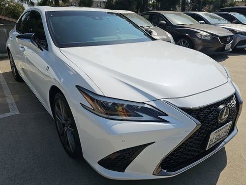 Used 2019 Lexus ES 350 F Sport w/ Accessory Package 2 FWD image 4