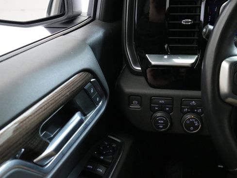 Used 2022 Chevrolet Silverado 1500 LT w/ All Star Edition Plus image 17