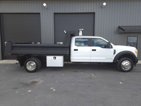 Used 2017 Ford F550 4x4 Crew Cab Super Duty image 5