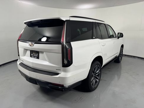 Used 2024 Cadillac Escalade Sport Platinum w/ Heavy-Duty Trailer Package AWD/4WD image 6