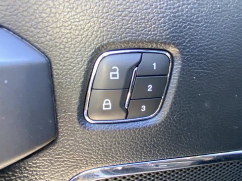 Used 2020 Ford F150 Platinum w/ Equipment Group 701A Luxury image 17