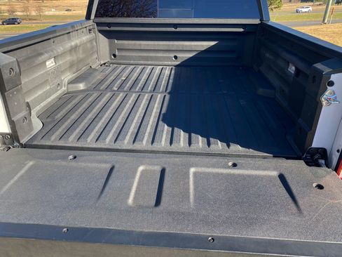 Used 2025 Honda Ridgeline Black Edition image 9