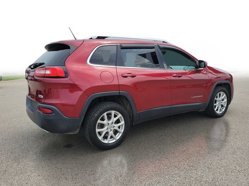 Used 2015 Jeep Cherokee Latitude FWD image 4