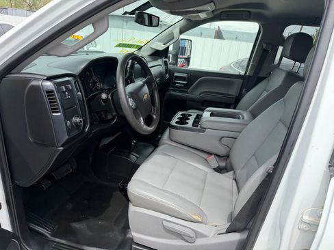Used 2018 Chevrolet Silverado 2500 W/T w/ WT Convenience Package image 11