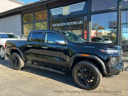 Used 2025 GMC Canyon Denali