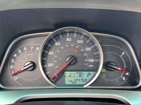 Used 2015 Toyota RAV4 LE FWD image 25