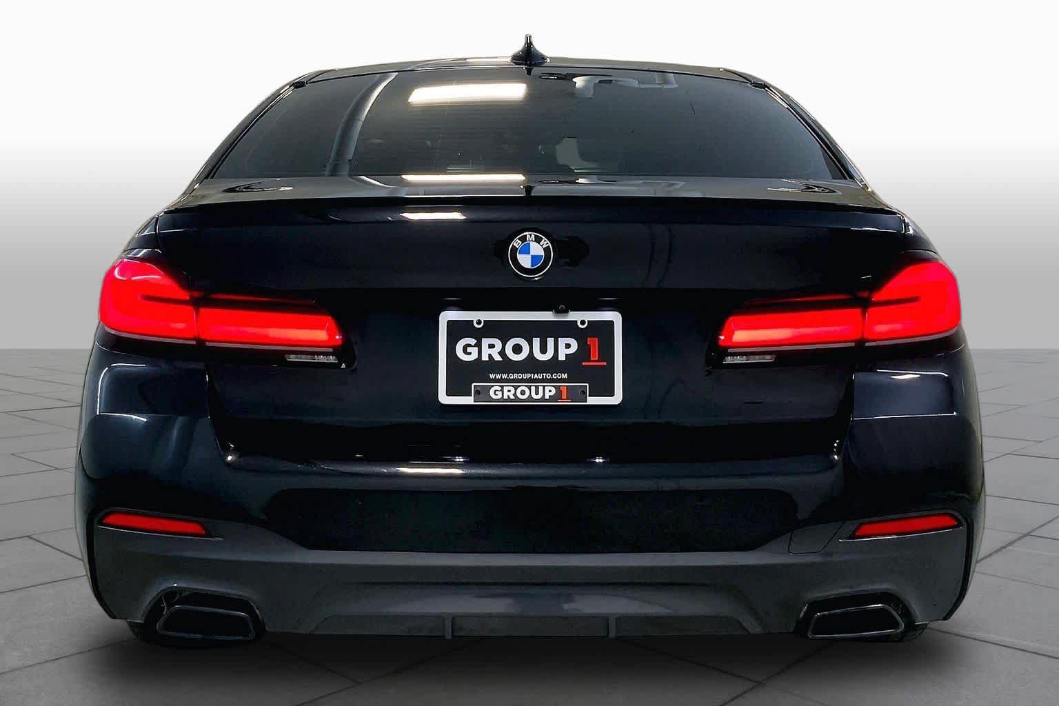 Used 2023 BMW 540i xDrive w/ M Sport Package AWD/4WD image 4