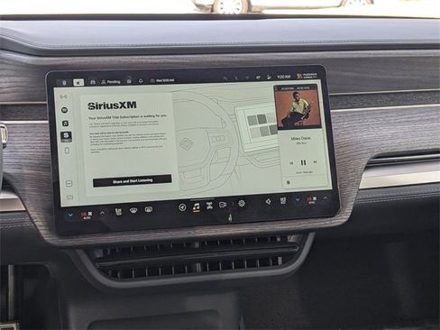 Used 2023 Rivian R1S Adventure image 16