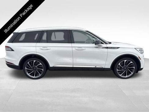 Certified 2023 Lincoln Aviator Reserve w/ Equipment Group 201A image 9