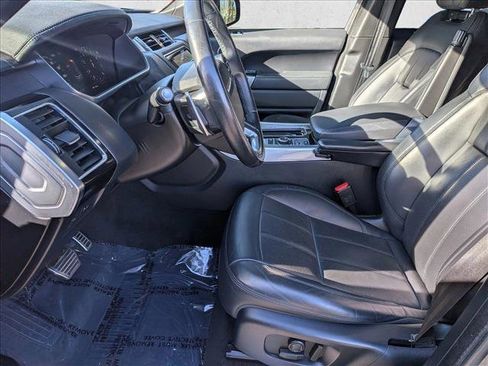 Used 2020 Land Rover Range Rover Sport HSE Dynamic image 11
