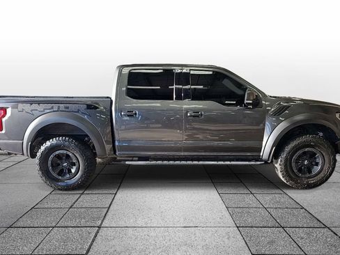 Used 2018 Ford F150 Raptor w/ Equipment Group 802A Luxury image 4