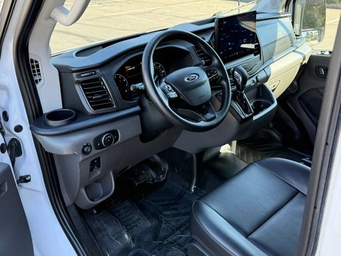 Used 2023 Ford Transit 250 Medium Roof RWD image 12