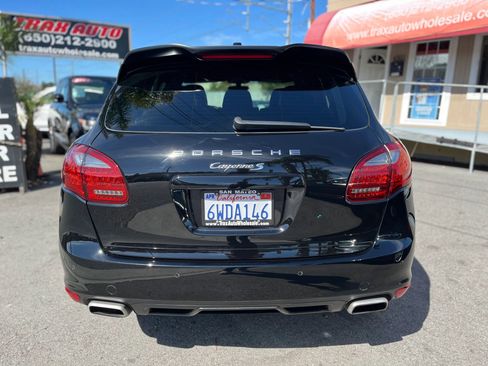 Used 2012 Porsche Cayenne S image 6