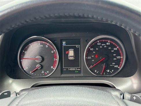 Used 2016 Toyota RAV4 SE image 19