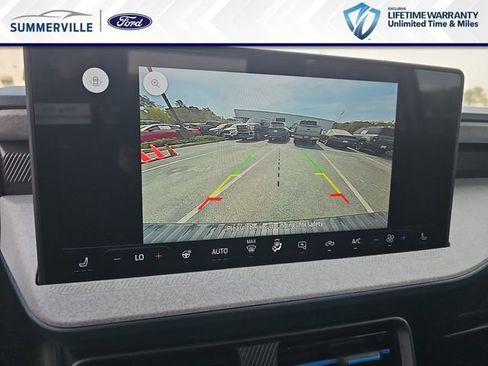 New 2026 Ford Maverick XLT w/ XLT Luxury Package FWD image 26