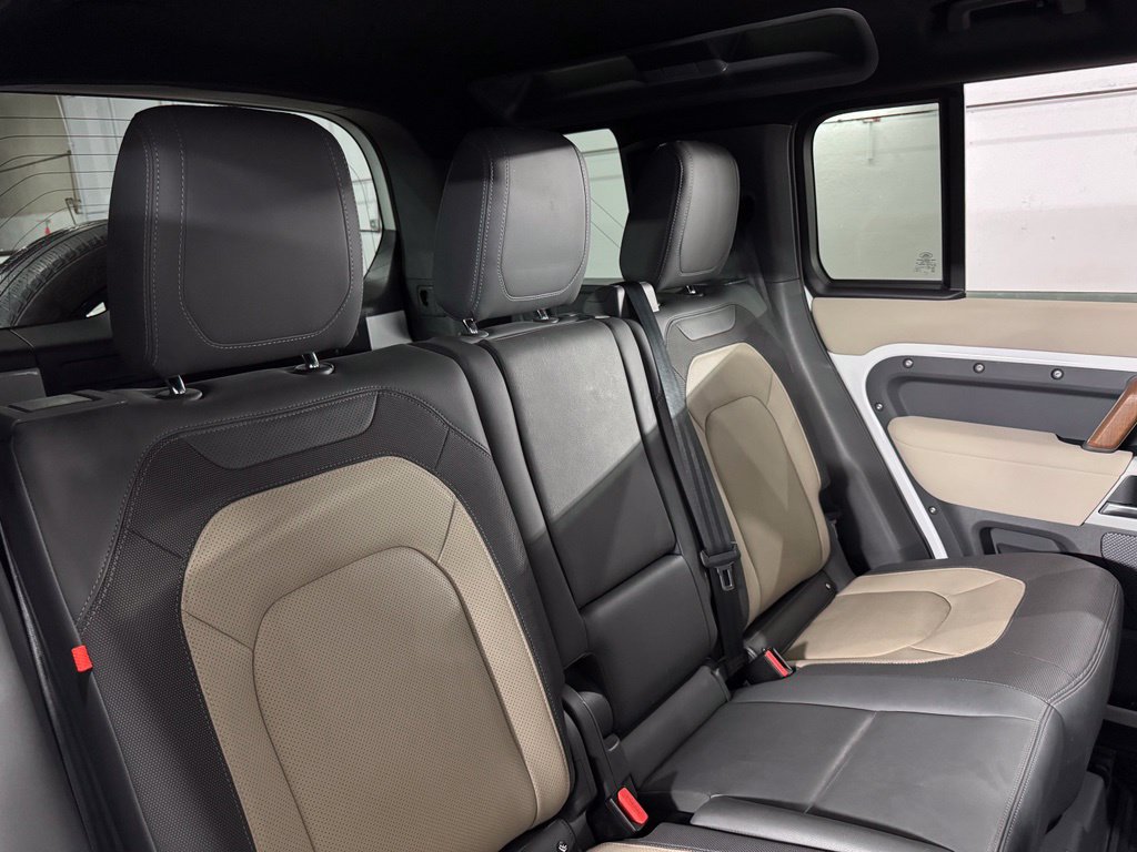 Used 2023 Land Rover Defender 110 X-Dynamic SE AWD/4WD image 51