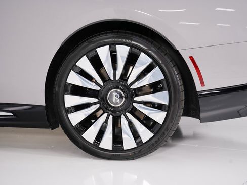 New 2025 Rolls-Royce Spectre w/ Spectre Launch Package image 40