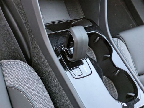 New 2025 Volvo EX40 Core w/ Climate Package image 14