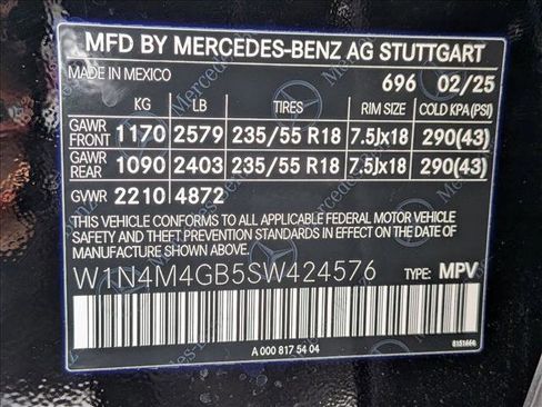 Certified 2025 Mercedes-Benz GLB 250 image 24