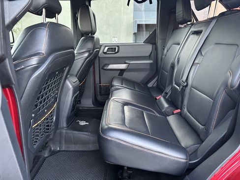 Used 2021 Ford Bronco Badlands image 36