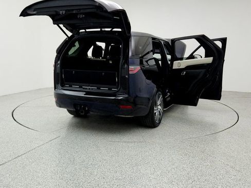 Certified 2022 Land Rover Discovery HSE R-Dynamic image 11