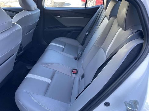 Used 2025 Toyota Camry SE image 23