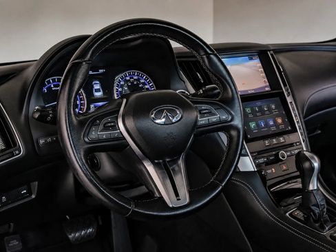 Used 2017 INFINITI Q60 3.0t w/ Premium Plus Package 3.0T RWD image 15