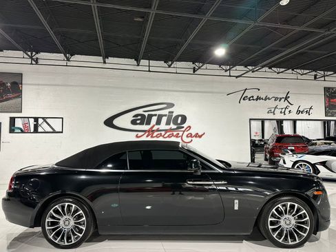 Used 2019 Rolls-Royce Dawn image 14