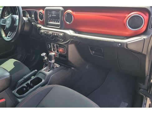 Used 2021 Jeep Gladiator Rubicon AWD/4WD image 23
