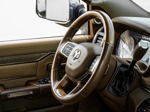Used 2021 RAM 2500 Limited AWD/4WD image 17