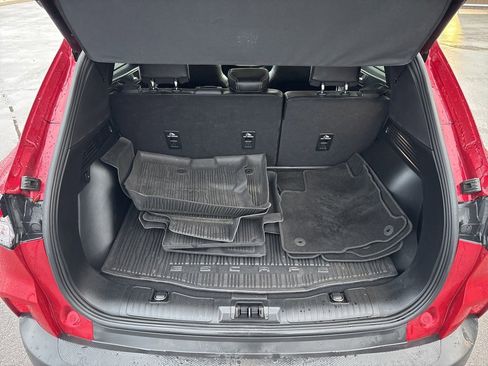 Used 2020 Ford Escape Titanium image 27