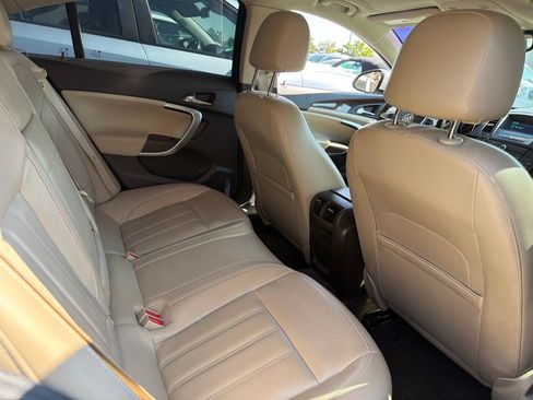 Used 2012 Buick Regal Leather FWD image 6