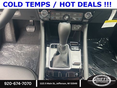 New 2025 Jeep Compass Latitude w/ Sun & Sound Group image 11