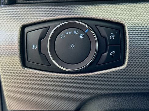 Used 2018 Ford Mustang GT RWD image 12
