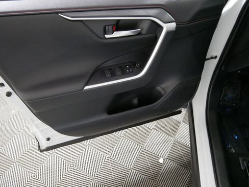 Used 2024 Toyota RAV4 XSE image 15