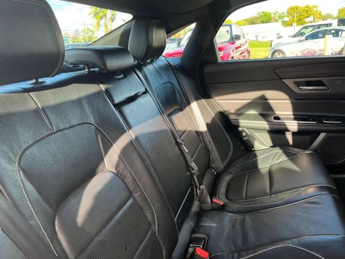 Used 2016 Jaguar XF S image 34