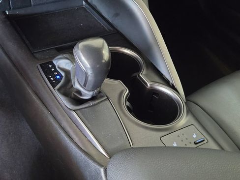 Used 2024 Toyota Camry SE FWD image 26