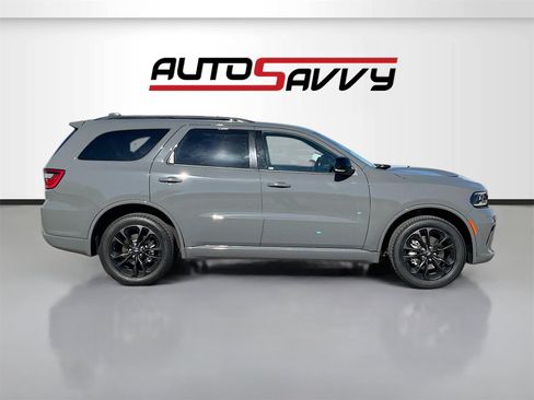 Used 2024 Dodge Durango GT image 8