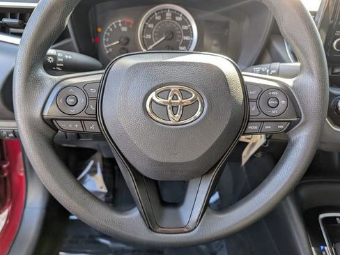 Used 2022 Toyota Corolla LE image 33