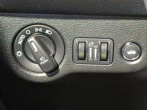 Used 2015 Dodge Challenger R/T w/ Quick Order Package 28B R/T image 23