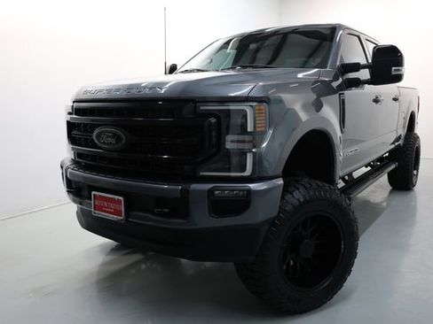 Used 2022 Ford F250 Lariat w/ Black Appearance Package image 56